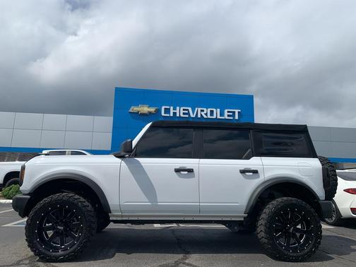 2022 Ford Bronco BASE