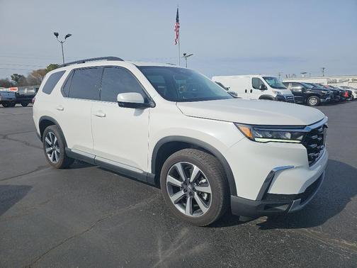 2025 Honda Pilot Touring 8-Passenger