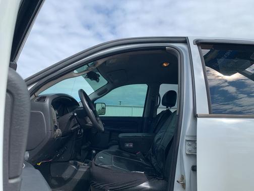 2005 Dodge Ram 2500 ST Quad Cab