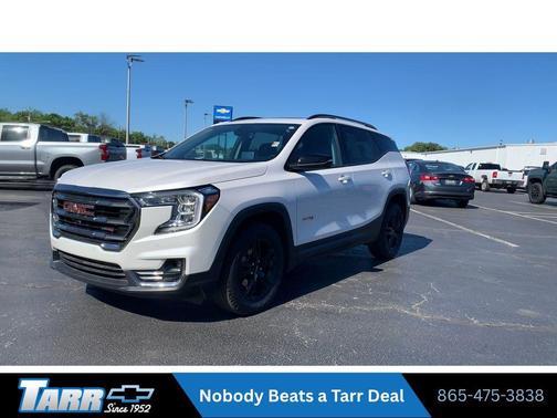 White Frost Tricoat 2024 GMC Terrain AWD AT4