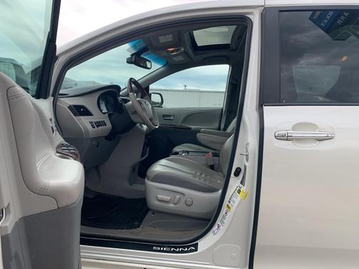 2014 Toyota Sienna Limited