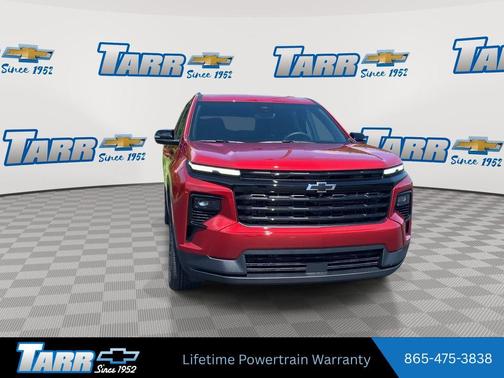 Radiant Red Tintcoat 2026 Chevrolet Traverse LT