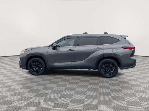 2022 Toyota Highlander Hybrid Limited