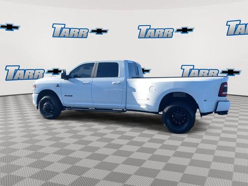 2024 RAM 3500 Laramie Crew Cab 4x4 8' Box