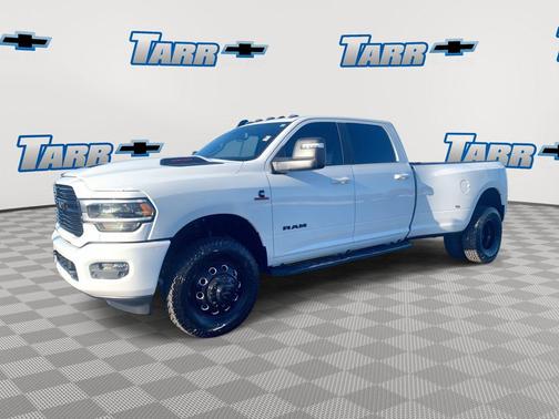 2024 RAM 3500 Laramie Crew Cab 4x4 8' Box