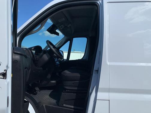 2023 RAM ProMaster 2500 Base