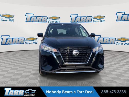 Super Black 2022 Nissan Kicks S