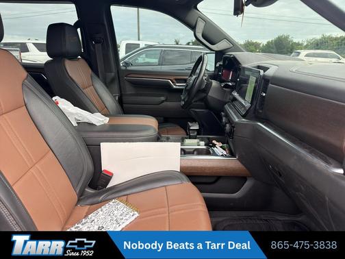 Iridescent Pearl Tricoat 2023 Chevrolet Silverado 1500 High Country