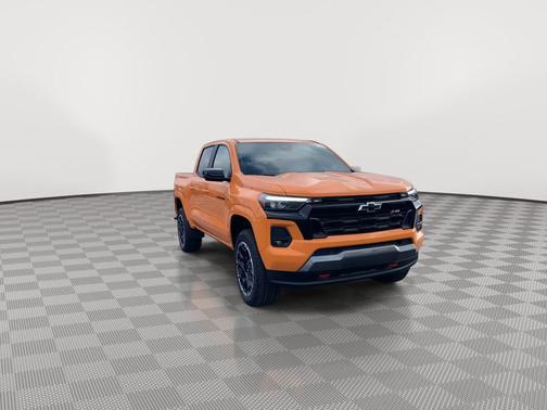 Sunrise Orange 2026 Chevrolet Colorado Z71