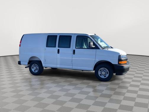 2025 Chevrolet Express 2500 RWD 2500 Regular Wheelbase WT
