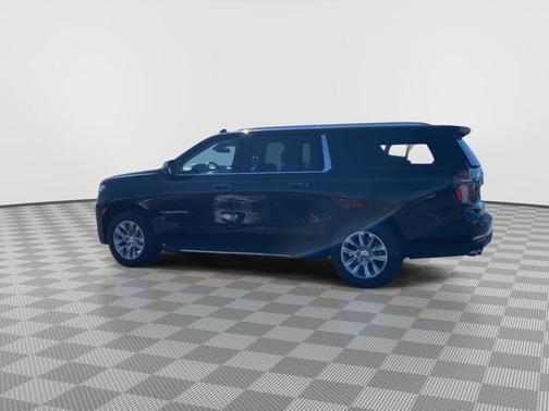 2024 Chevrolet Suburban Premier