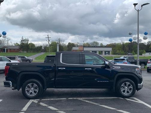 2024 GMC Sierra 1500 SLT