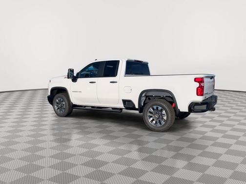 2026 Chevrolet Silverado 2500 Custom