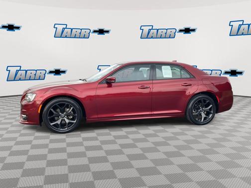 2023 Chrysler 300 Touring