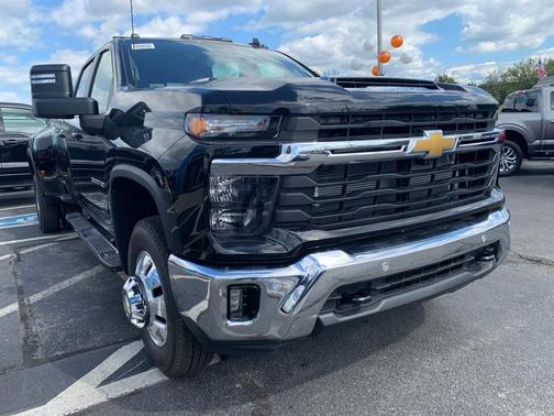2025 Chevrolet Silverado 3500 LT