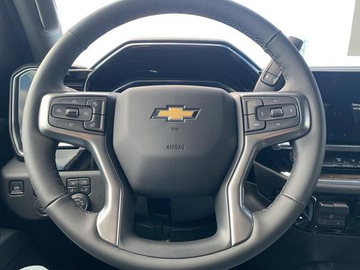 2025 Chevrolet Silverado 3500 LT