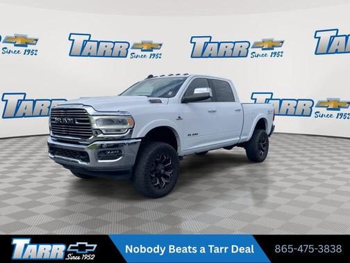 Bright White Clearcoat 2021 RAM 2500 Laramie Crew Cab 4x4 6'4' Box