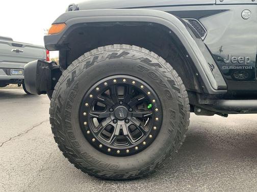 2022 Jeep Gladiator Sport S