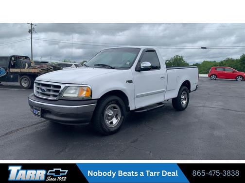 Oxford White Clearcoat 2002 Ford F-150 XL
