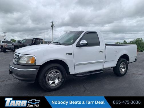 Oxford White Clearcoat 2002 Ford F-150 XL