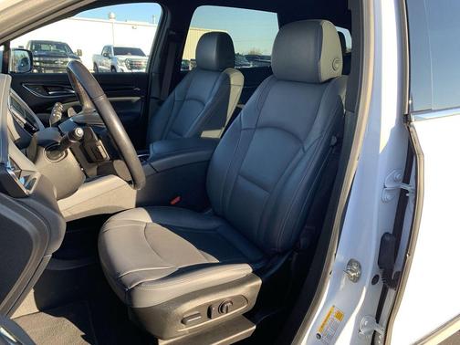 2023 Buick Enclave Essence FWD