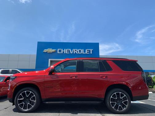 2025 Chevrolet Tahoe 4WD RST