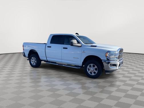 2023 RAM 2500 Big Horn Crew Cab 4x4 6'4' Box