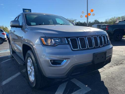 2020 Jeep Grand Cherokee Laredo