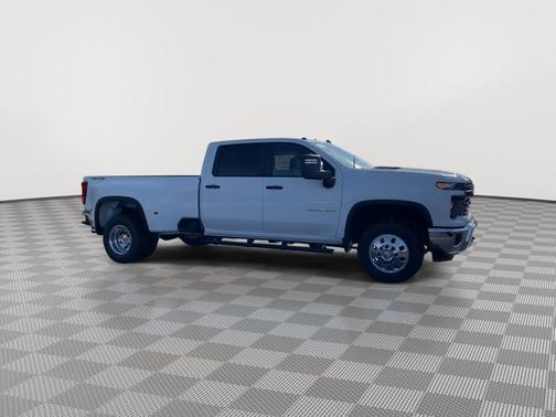 2026 Chevrolet Silverado 3500 WT