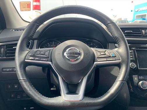 2022 Nissan Rogue Sport SV