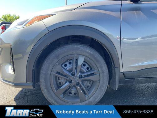 Gun Metallic 2024 Nissan Kicks S
