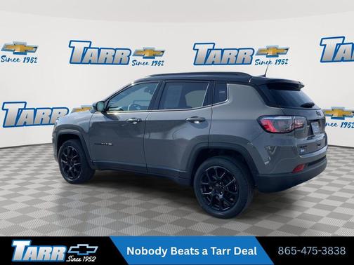 Sting-Gray Clearcoat 2023 Jeep Compass Latitude