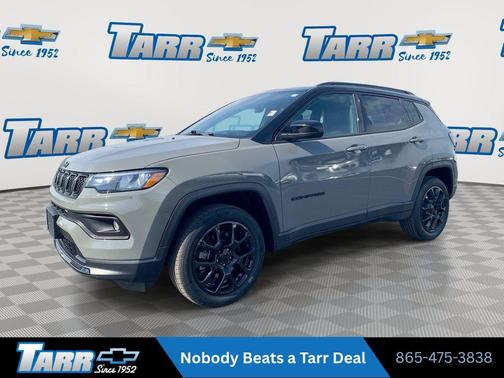 Sting-Gray Clearcoat 2023 Jeep Compass Latitude