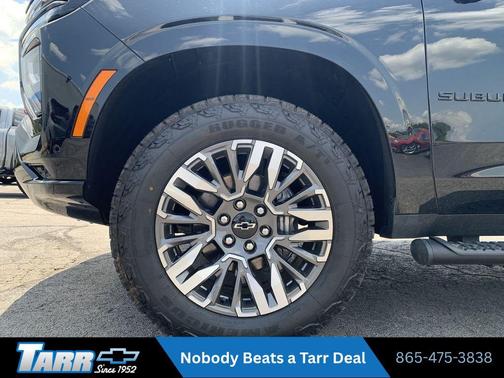 Black 2025 Chevrolet Suburban 4WD Z71