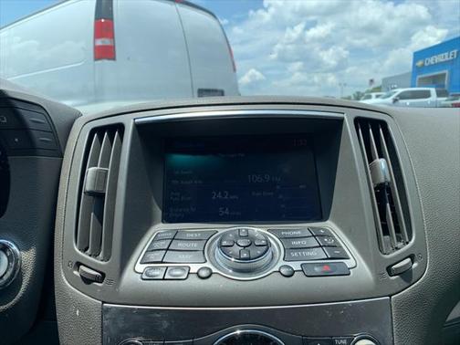 2015 INFINITI Q40 Base