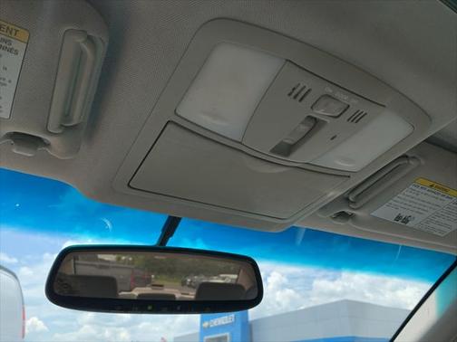 2015 INFINITI Q40 Base