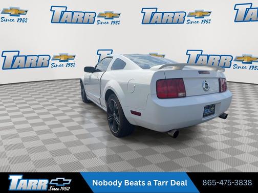 Performance White Clearcoat 2006 Ford Mustang GT