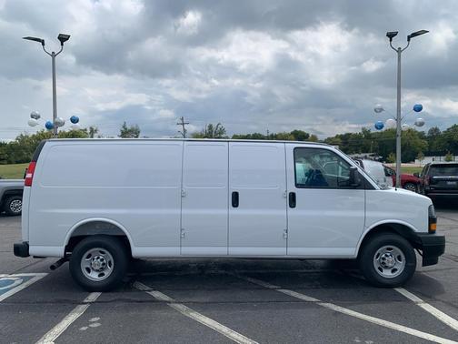 2025 Chevrolet Express 3500 RWD 3500 Extended Wheelbase WT