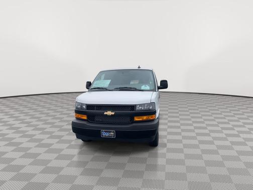 2025 Chevrolet Express 3500 RWD 3500 Extended Wheelbase WT