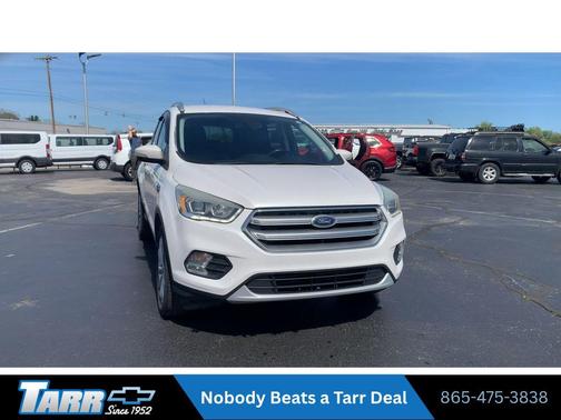 White Platinum Metallic Tri-Coat 2017 Ford Escape Titanium