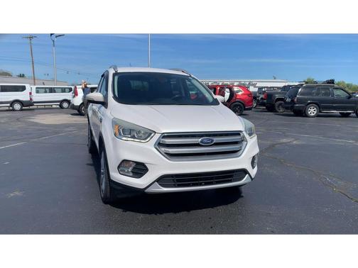 White Platinum Metallic Tri-Coat 2017 Ford Escape Titanium