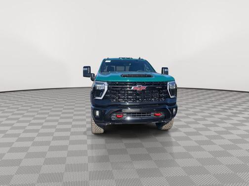 2026 Chevrolet Silverado 2500 Crew Cab, Standard Bed, XR2, 4WD