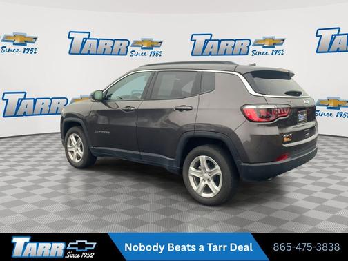 Baltic Gray Metallic Clearcoat 2024 Jeep Compass Latitude