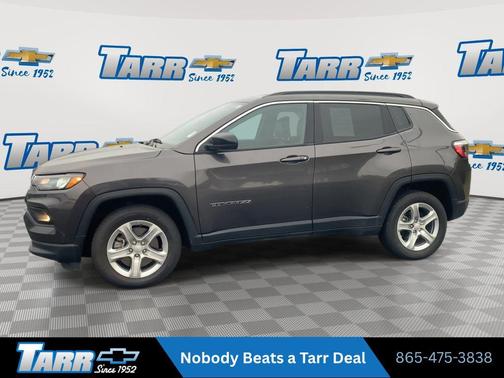 Baltic Gray Metallic Clearcoat 2024 Jeep Compass Latitude