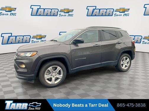 Baltic Gray Metallic Clearcoat 2024 Jeep Compass Latitude