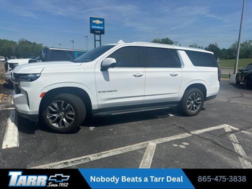 Summit White 2021 Chevrolet Suburban LT