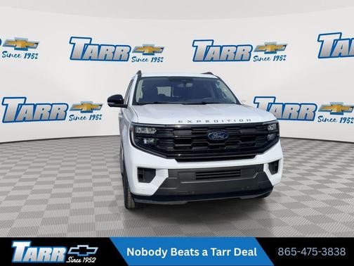 Oxford White 2025 Ford Expedition Active