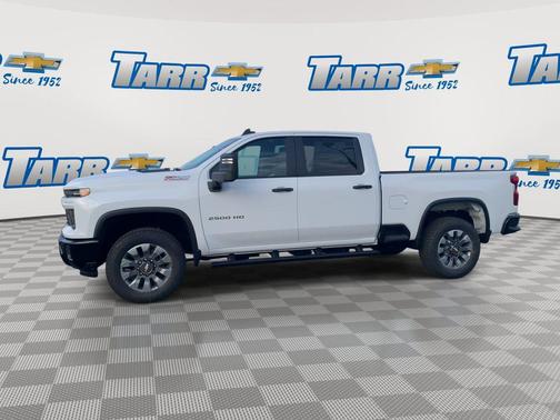 Summit White 2026 Chevrolet Silverado 2500 Custom