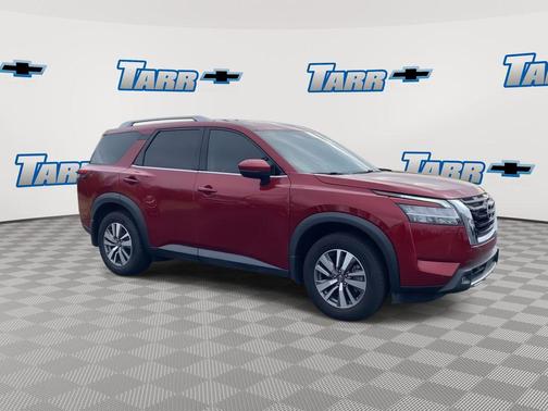 2022 Nissan Pathfinder SL 2WD