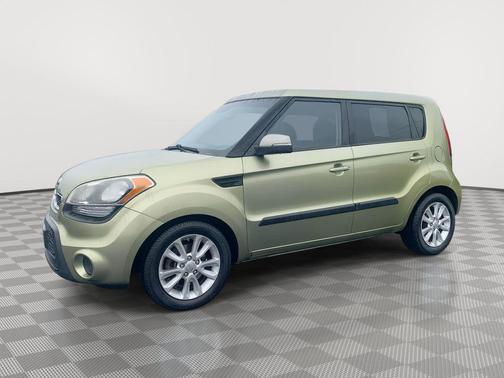 2013 Kia Soul +